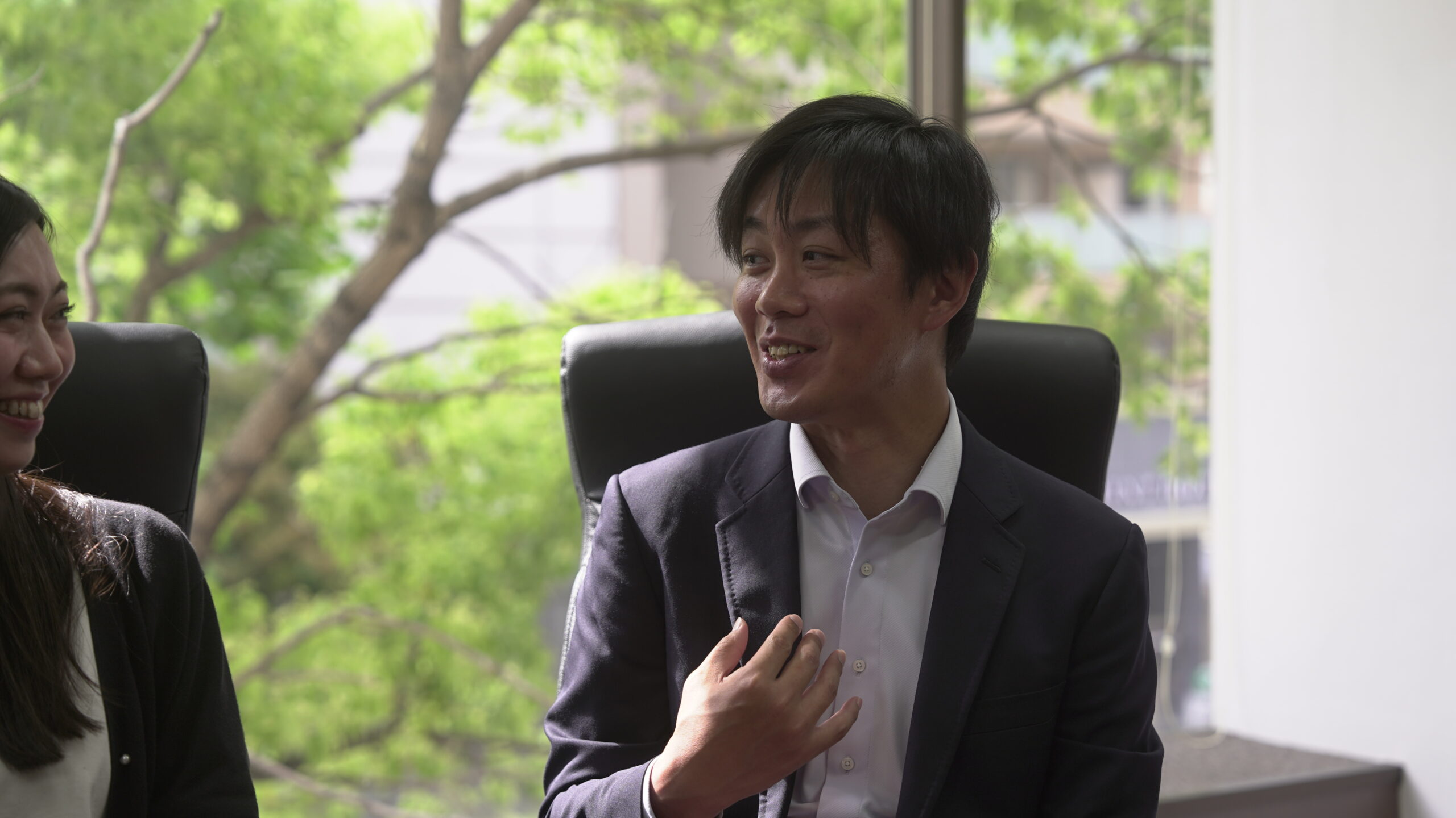 中堅社員クロストークの様子 1